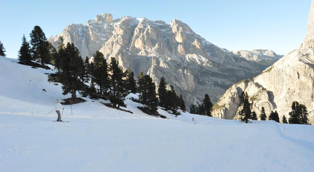 Hotel Meisules Selva di Val Gardena Exterior photo