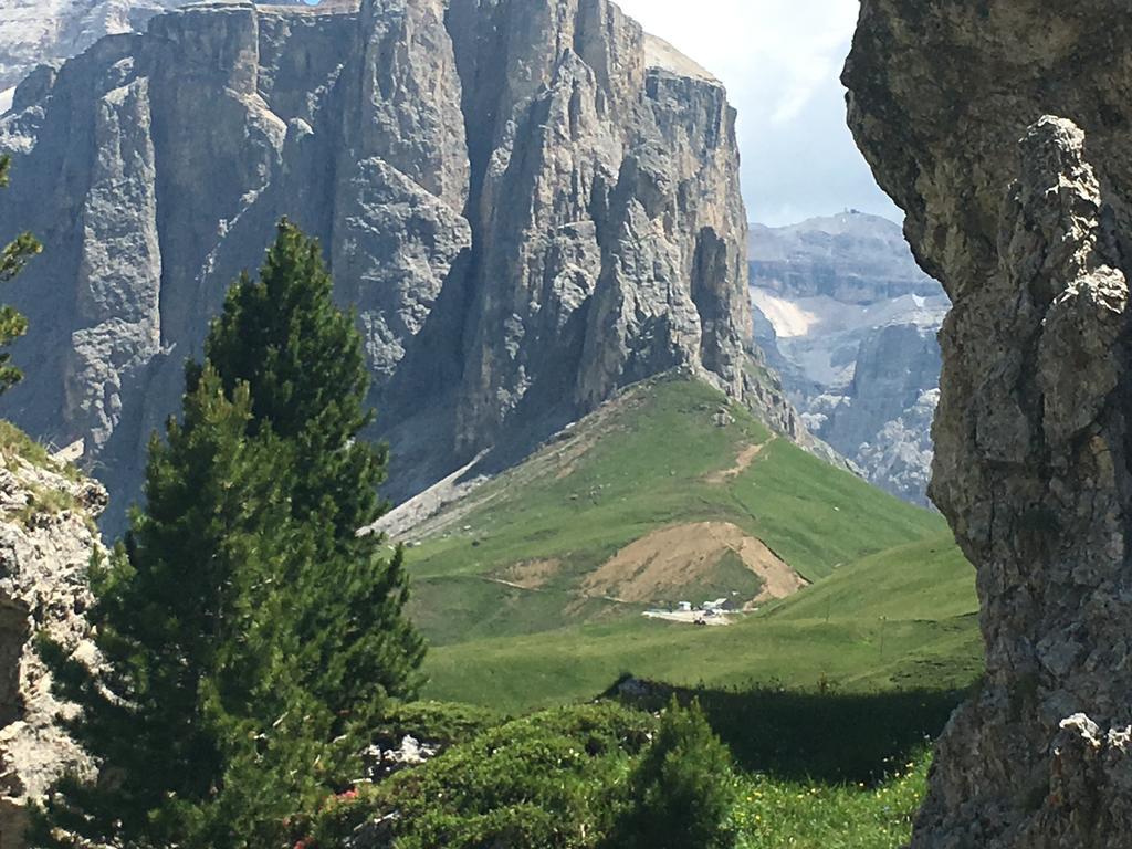 Hotel Meisules Selva di Val Gardena Exterior photo