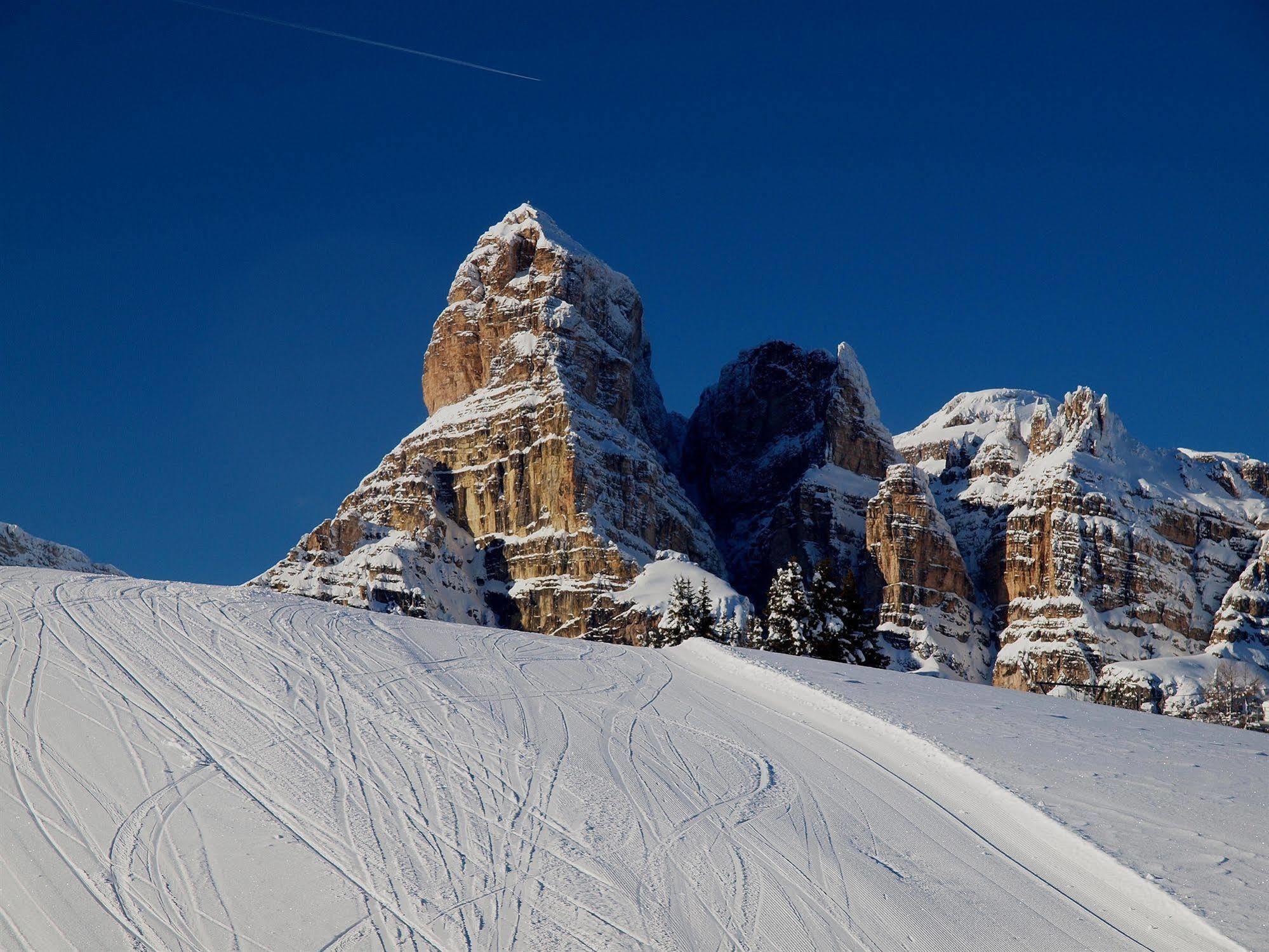 Hotel Meisules Selva di Val Gardena Exterior photo