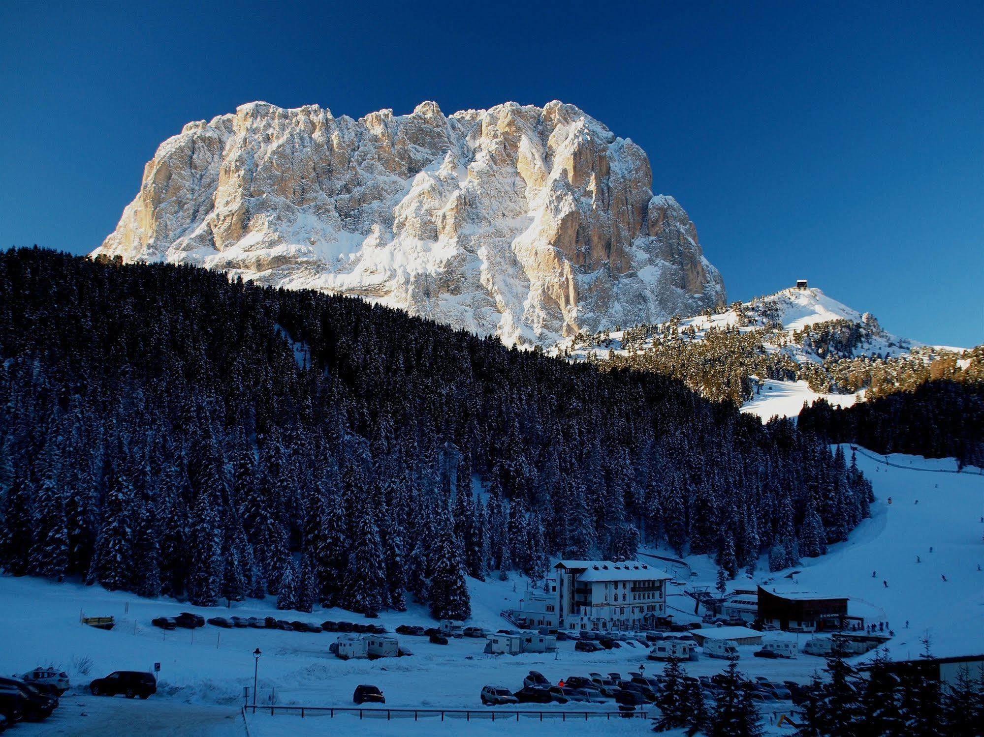 Hotel Meisules Selva di Val Gardena Exterior photo